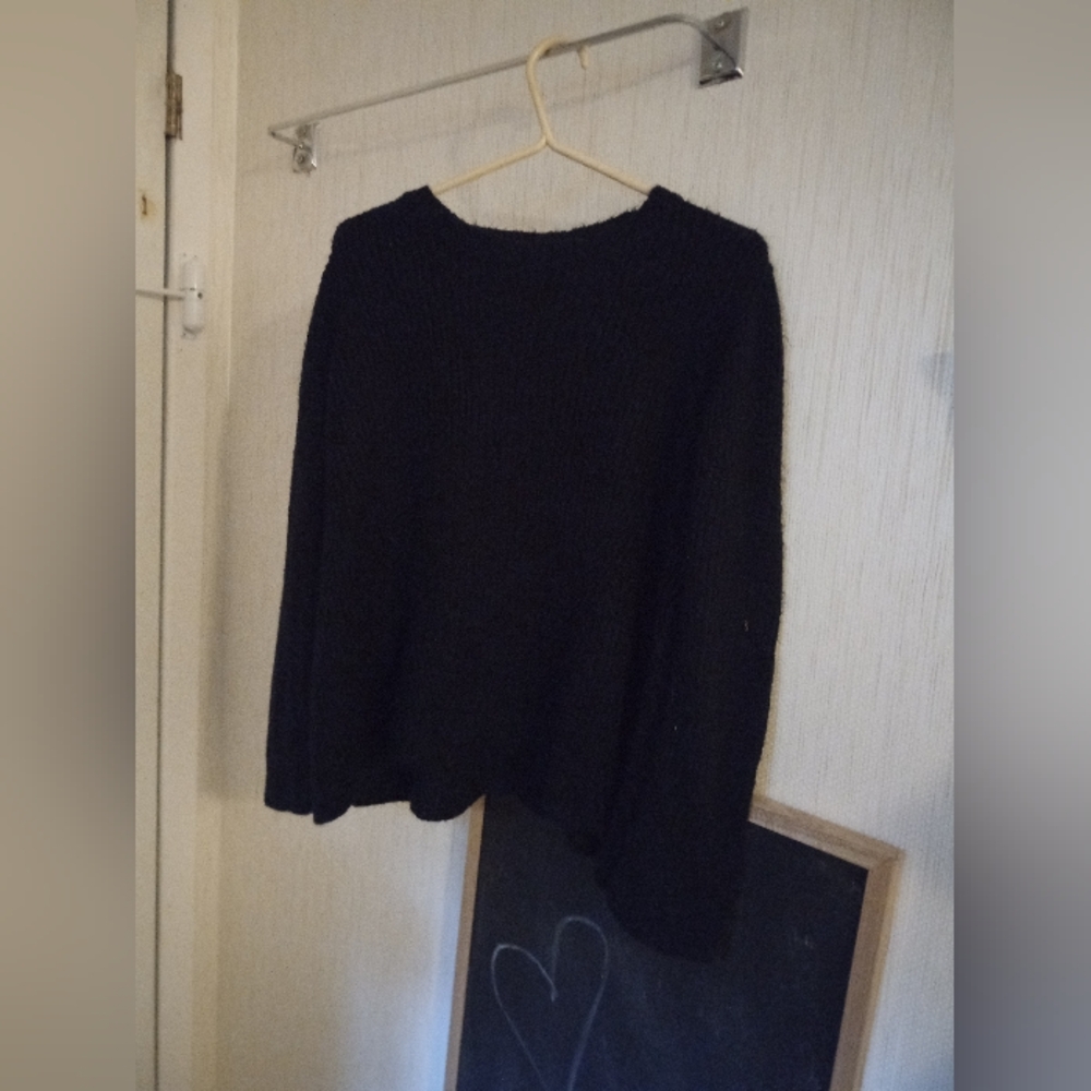 Black long sleeve sweater 3/$12